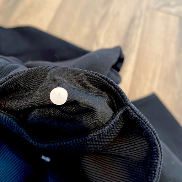 Lululemon Bermuda shorts - Picture 3 of 3